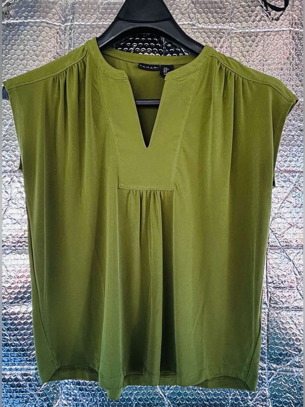Tahari sleeveless split-neck blouse